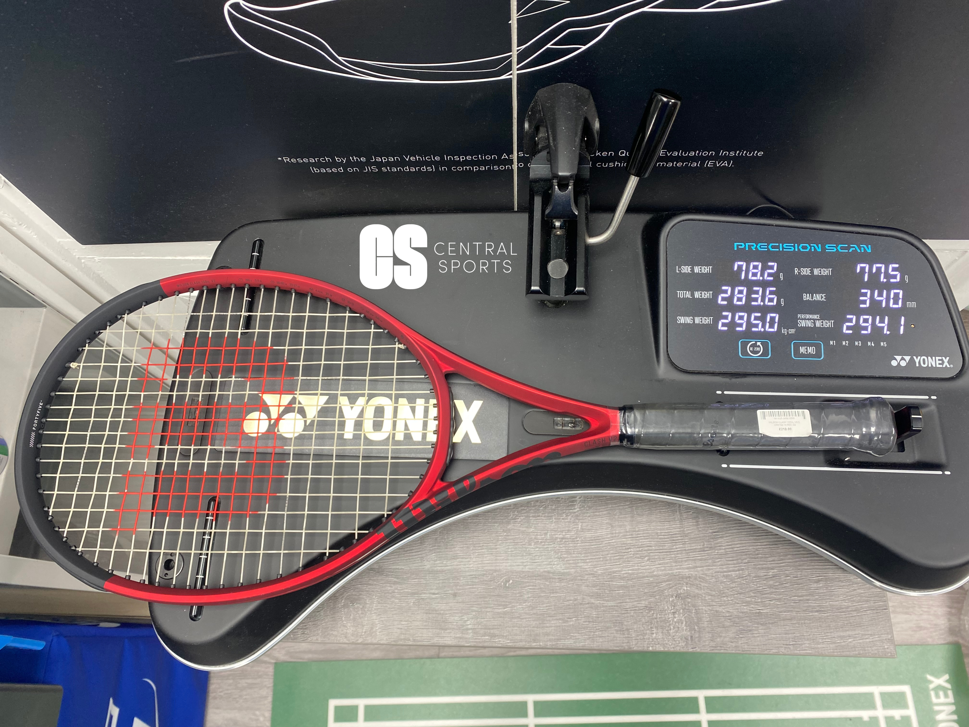 WILSON CLASH 100UL V2.0 Tennis Racket 265g - Unstrung